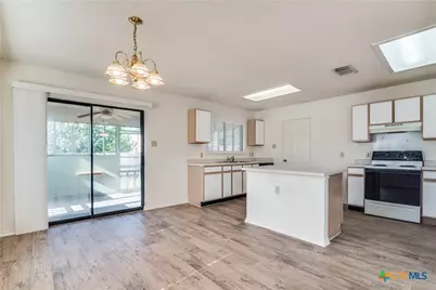 1078 Stone Trail, New Braunfels, TX 78130 - Photo 11