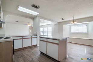 1078 Stone Trail, New Braunfels, TX 78130 - Photo 13