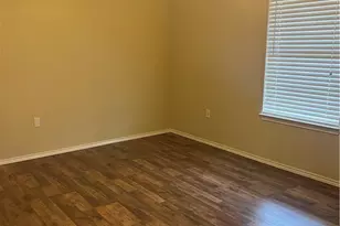 1031 Helen Dr, New Braunfels, TX 78130 - Photo 13