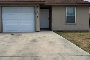 1031 Helen Dr, New Braunfels, TX 78130 - Photo 1