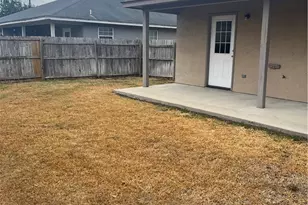 1031 Helen Dr, New Braunfels, TX 78130 - Photo 17