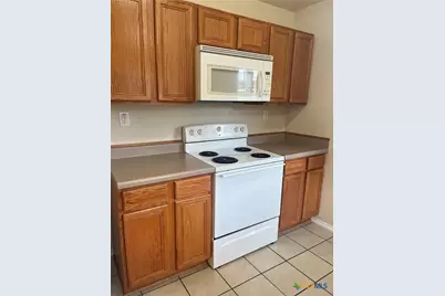 1031 Helen Drive #B, New Braunfels, TX 78130 - Photo 11