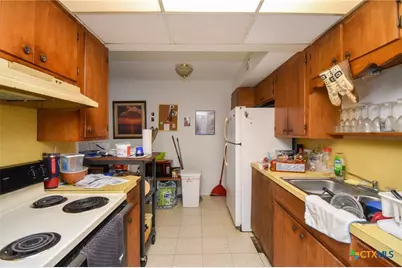 1805 Rosemary Avenue, Victoria, TX 77901 - Photo 13