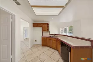 7446 Oak Marsh St, Live Oak, TX 78233 - Photo 13