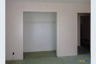 109 Sun Valley Drive, Victoria, TX 77904 - Photo 13