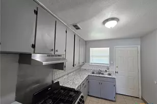 212 E Valley Rd, Harker Heights, TX 76548 - Photo 21