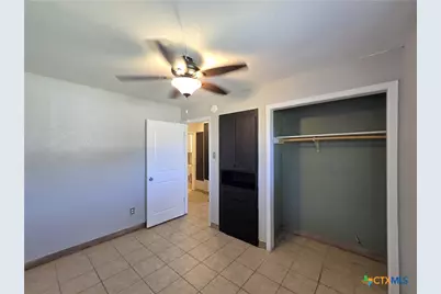 212 E Valley Road, Harker Heights, TX 76548 - Photo 9