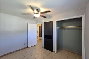 212 E Valley Rd, Harker Heights, TX 76548 - Photo 9