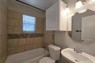 212 E Valley Rd, Harker Heights, TX 76548 - Photo 3