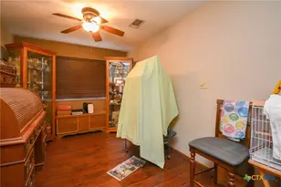 103 Rhodes Rd, Victoria, TX 77904 - Photo 9