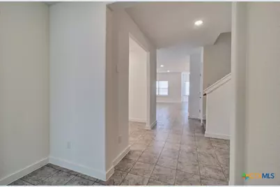 960 Tornado Ridge, New Braunfels, TX 78130 - Photo 9