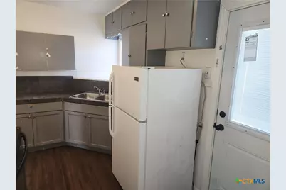 902 S 23rd Street, Temple, TX 76504 - Photo 3