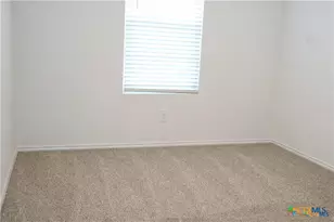 1060 Pronghorn Trl, Seguin, TX 78155 - Photo 9