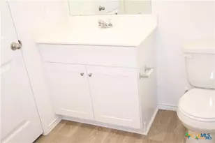 1060 Pronghorn Trl, Seguin, TX 78155 - Photo 15