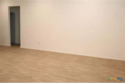 1060 Pronghorn Trail, Seguin, TX 78155 - Photo 11