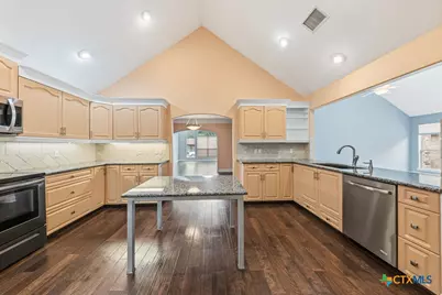 2258 Kensington Way, New Braunfels, TX 78130 - Photo 15