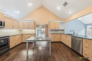2258 Kensington Way, New Braunfels, TX 78130 - Photo 15