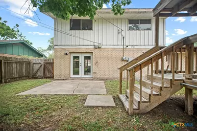 310 Glenbrook Lane, Port Lavaca, TX 77979 - Photo 5