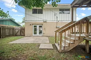 310 Glenbrook Ln, Port Lavaca, TX 77979 - Photo 5