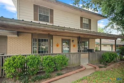 310 Glenbrook Lane, Port Lavaca, TX 77979 - Photo 3