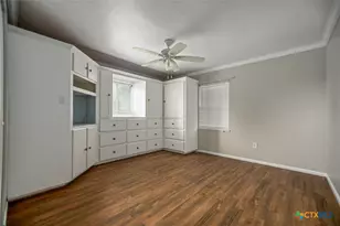 310 Glenbrook Ln, Port Lavaca, TX 77979 - Photo 19