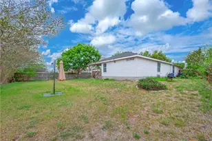 211 Starling Creek, New Braunfels, TX 78130 - Photo 31