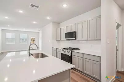 4330 Hobbiton Way, New Braunfels, TX 78130 - Photo 5