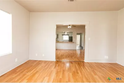 905 N 9th Street, Temple, TX 76501 - Photo 9