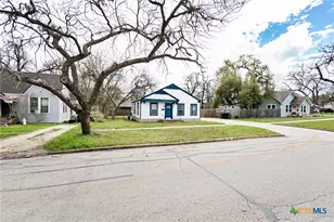 905 N 9th St, Temple, TX 76501 - Photo 5