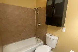 214 S Hackberry Ave, Luling, TX 78648 - Photo 11