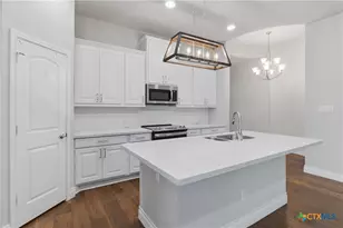 1917 Creek Ridge St, Seguin, TX 78155 - Photo 13