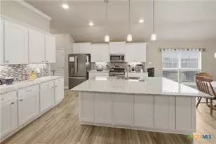 605 Willow Dr, Troy, TX 76579 - Photo 7