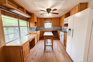 2301 Post Oak Ave, Copperas Cove, TX 76522 - Photo 3