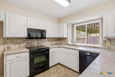 306 Antietam Drive, Victoria, TX 77904 - Photo 7