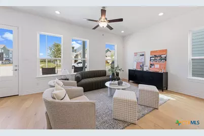 795 N Academy Avenue, New Braunfels, TX 78130 - Photo 5