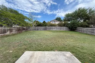 613 Magdalena Ln, New Braunfels, TX 78132 - Photo 37