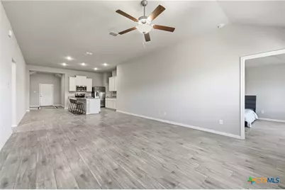 829 Stonemanor, Seguin, TX 78155 - Photo 7