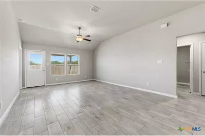 829 Stonemanor, Seguin, TX 78155 - Photo 5