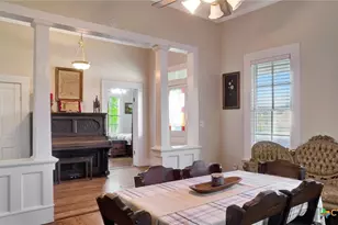 204 S Valley St, Cuero, TX 77954 - Photo 5