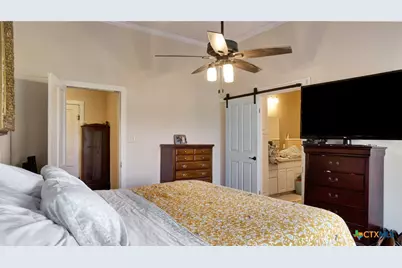 204 S Valley Street, Cuero, TX 77954 - Photo 25