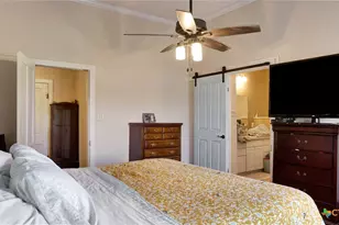 204 S Valley St, Cuero, TX 77954 - Photo 25