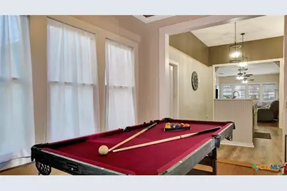 204 S Valley Street, Cuero, TX 77954 - Photo 19