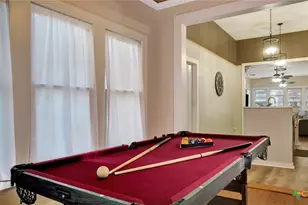 204 S Valley St, Cuero, TX 77954 - Photo 19