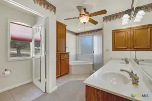 1000 Bamc Dr, Canyon Lake, TX 78133 - Photo 23