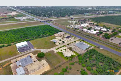 205 Kerh Boulevard, Victoria, TX 77904 - Photo 25