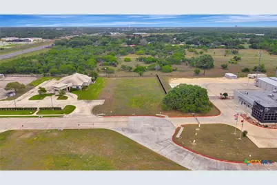 205 Kerh Boulevard, Victoria, TX 77904 - Photo 5