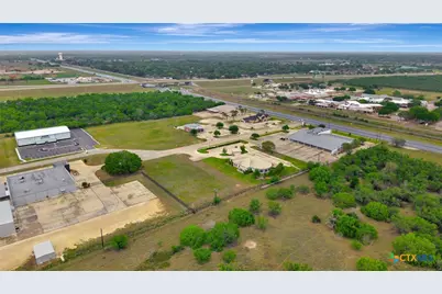 205 Kerh Boulevard, Victoria, TX 77904 - Photo 3