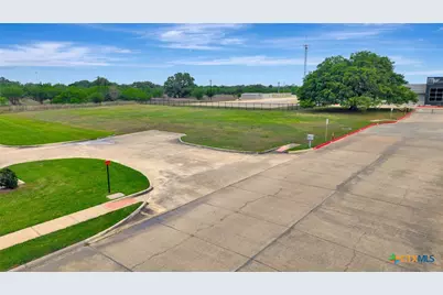 205 Kerh Boulevard, Victoria, TX 77904 - Photo 19