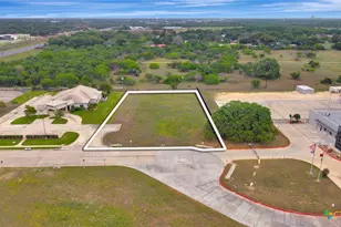 205 Kerh Blvd, Victoria, TX 77904 - Photo 1