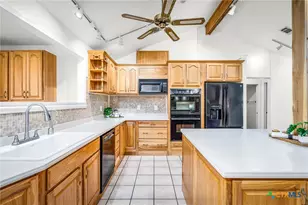 102 Adam's Way, Canyon Lake, TX 78133 - Photo 15